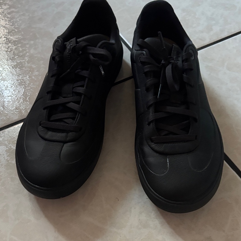 lululemon athletica Men's Black Low-Profile Sneakers
